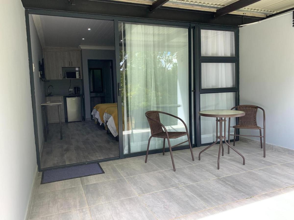 At The River Guest House كرونستاد المظهر الخارجي الصورة