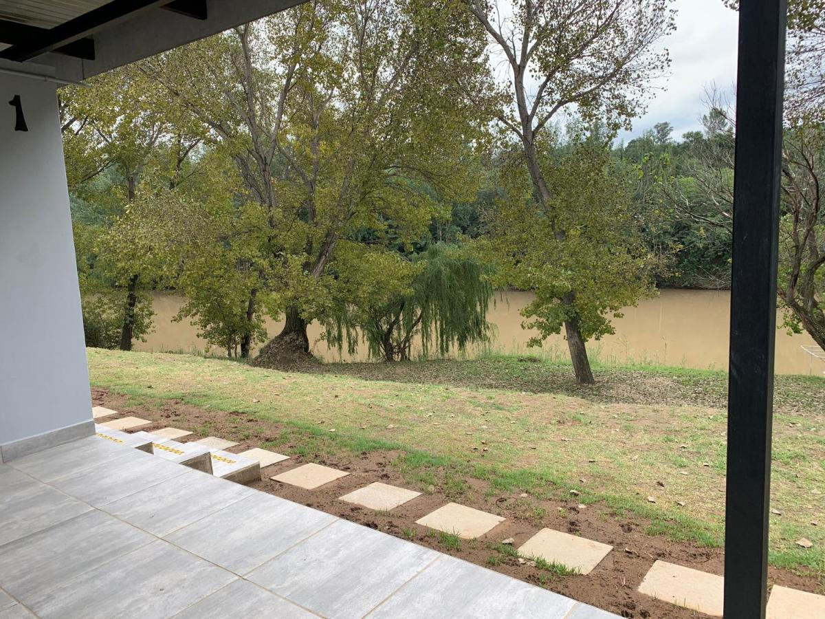 At The River Guest House كرونستاد المظهر الخارجي الصورة