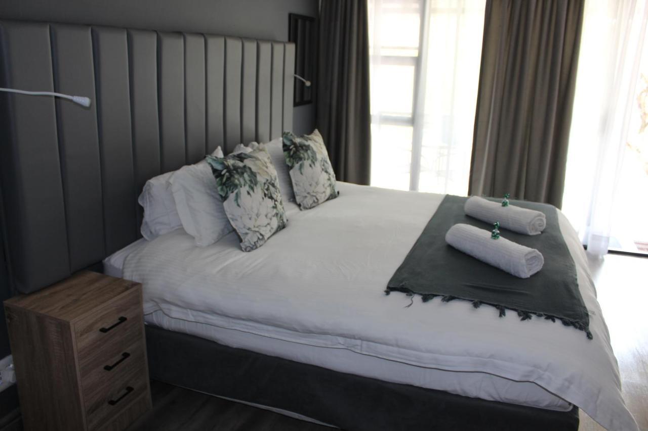 At The River Guest House كرونستاد المظهر الخارجي الصورة