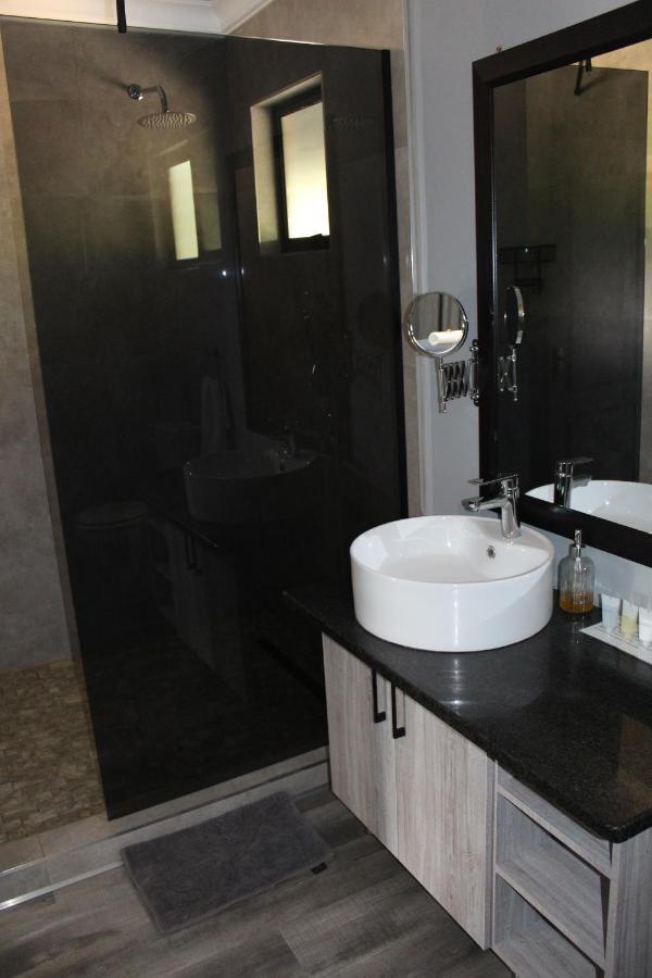 At The River Guest House كرونستاد المظهر الخارجي الصورة