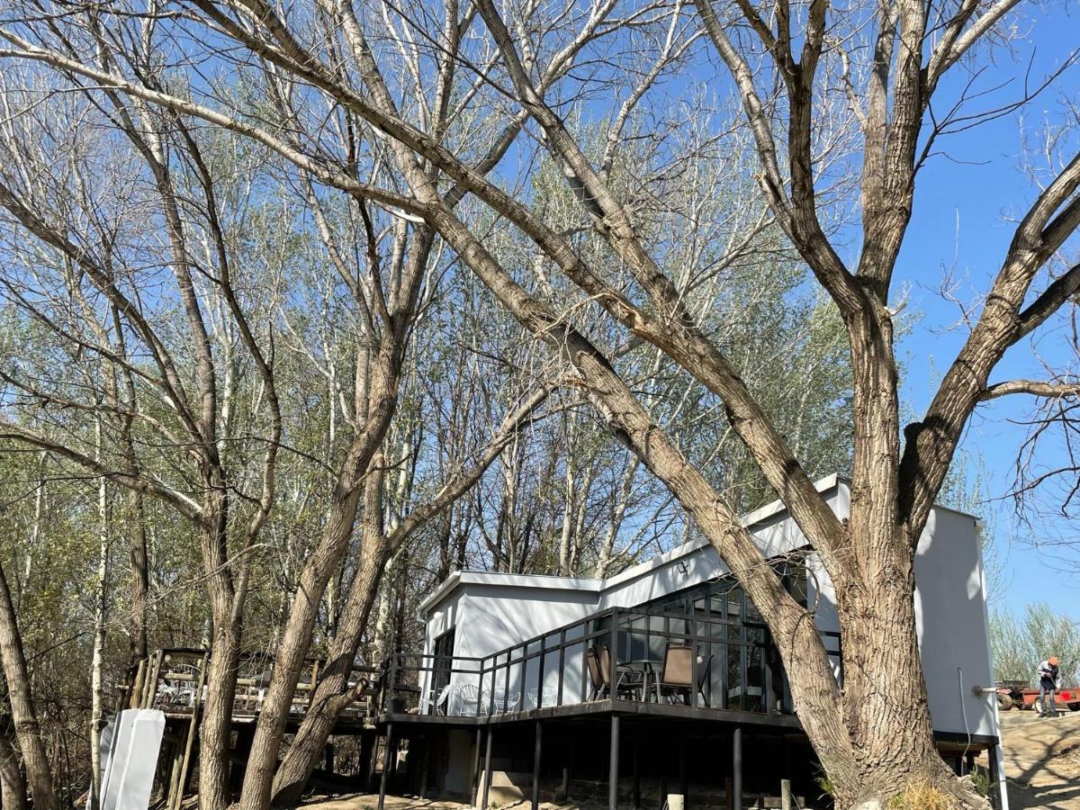 At The River Guest House كرونستاد المظهر الخارجي الصورة
